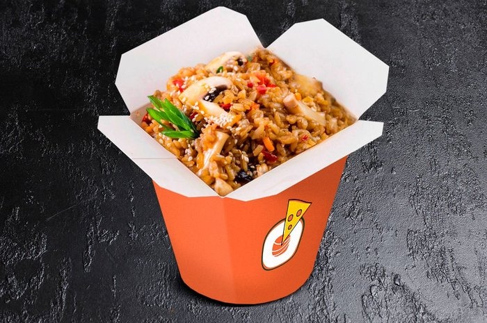 Рис с шампиньонами и овощами